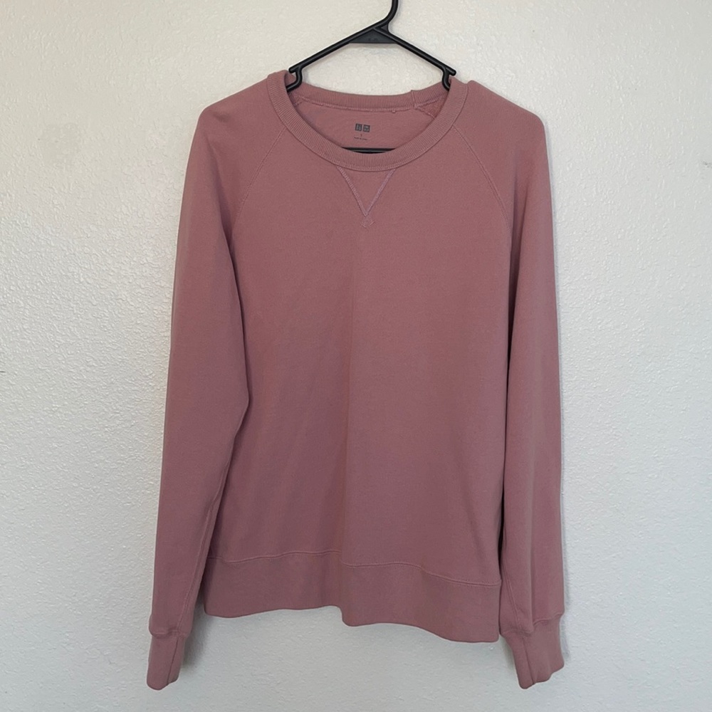 CREWNECK SWEATER SIZE SMALL